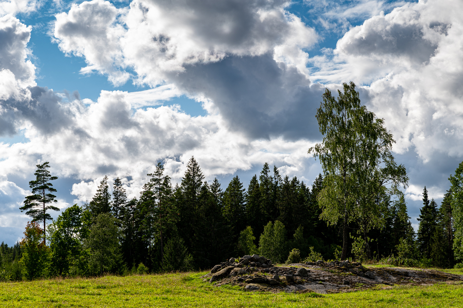 Wolken über Smålands Feldern und Wäldern (2)