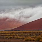 Wolken ueber Sossus Vlei 2 - Clouds over Sossus 2