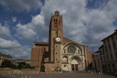 Wolken über Toulouse (St. Etienne Cathedral)