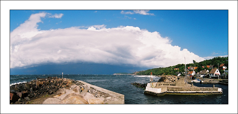 Wolken über Vang / Bornholm (DK)