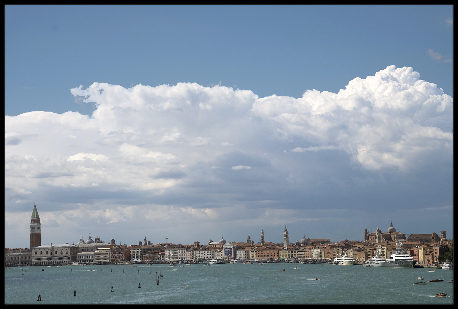 Wolken über Venedig