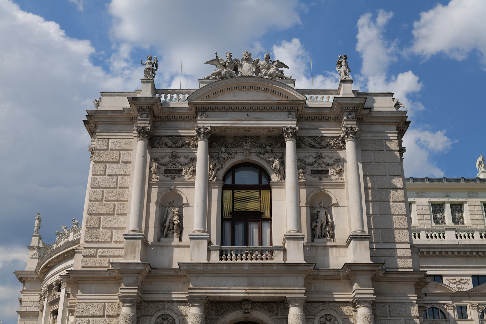 Wolken über Wien