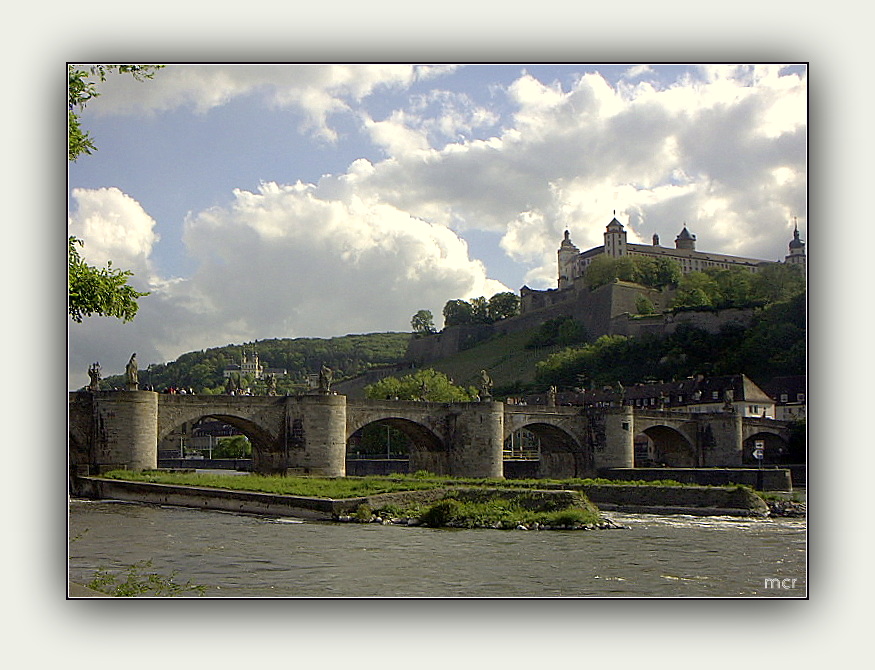 Wolken über WÜRZBURG