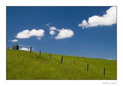 [ Wolken überm Deich ]