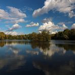 Wolken überm Fischteich