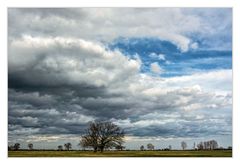 Wolken überm flachen Land