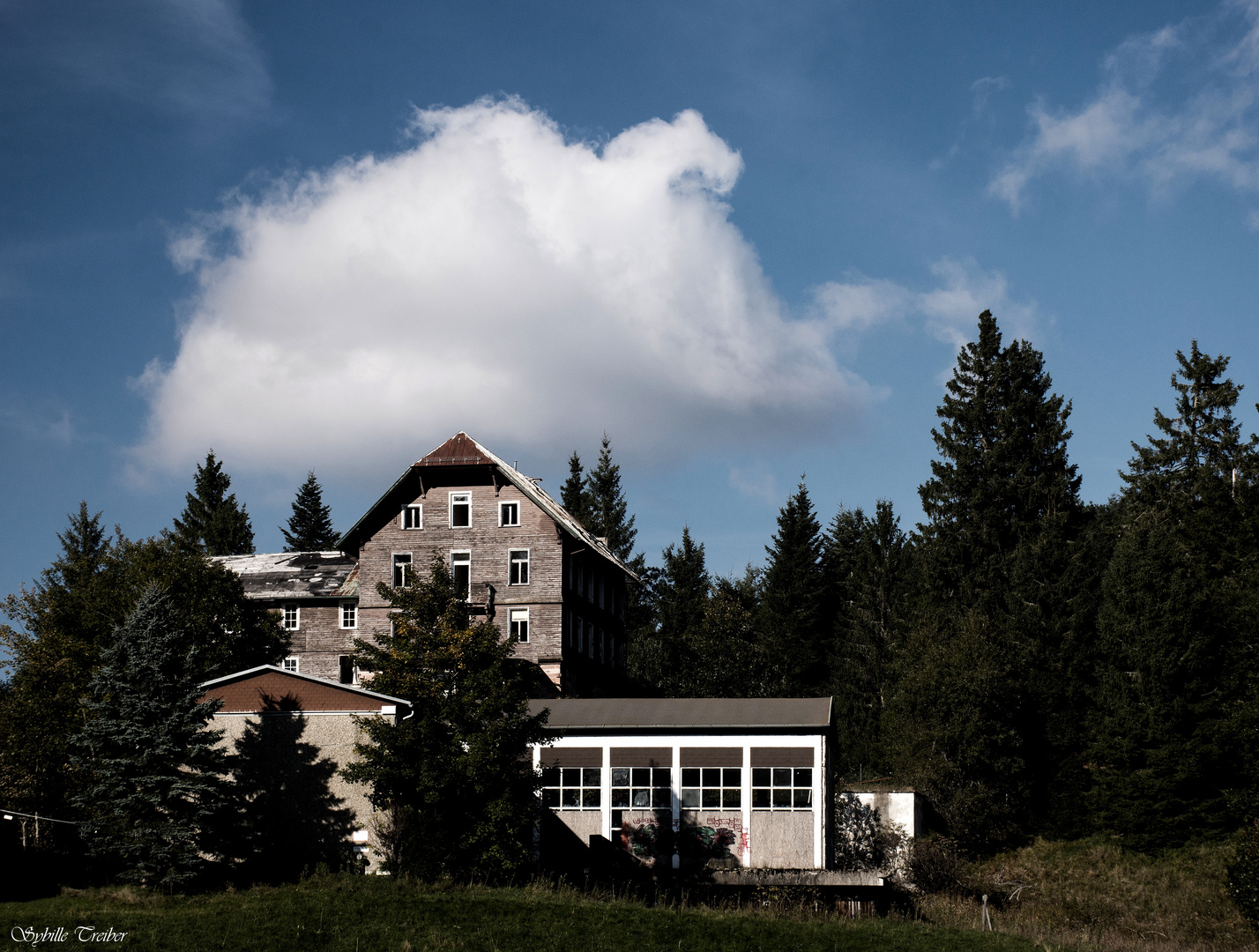 Wolken überm Hotel Hundseck