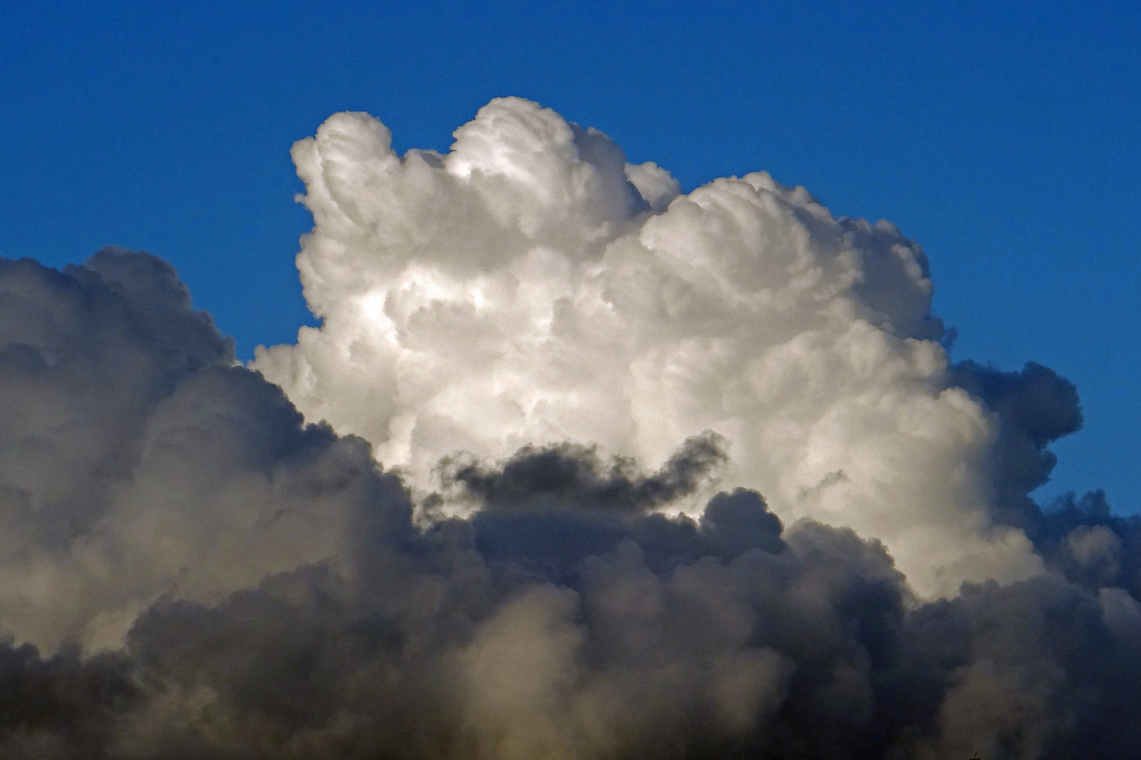 Wolken überm Kanalkilometer 58