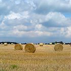 Wolken überm Stroh