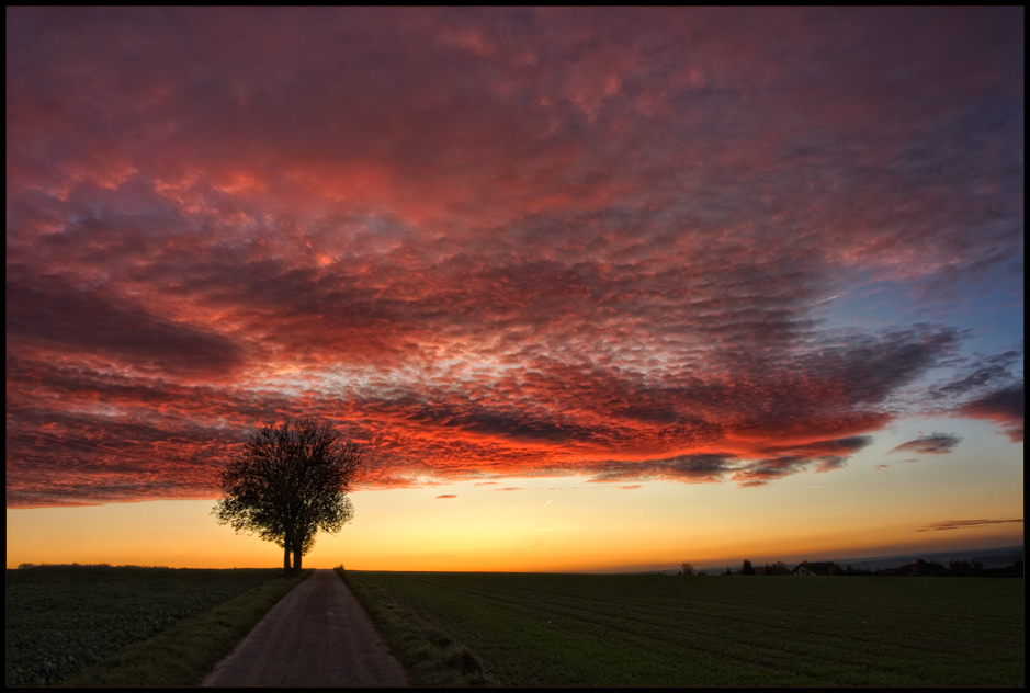 wolken überm weg