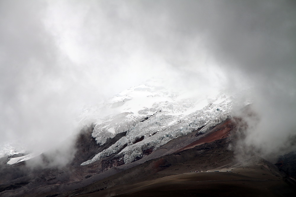 Wolken um den Cotopaxi