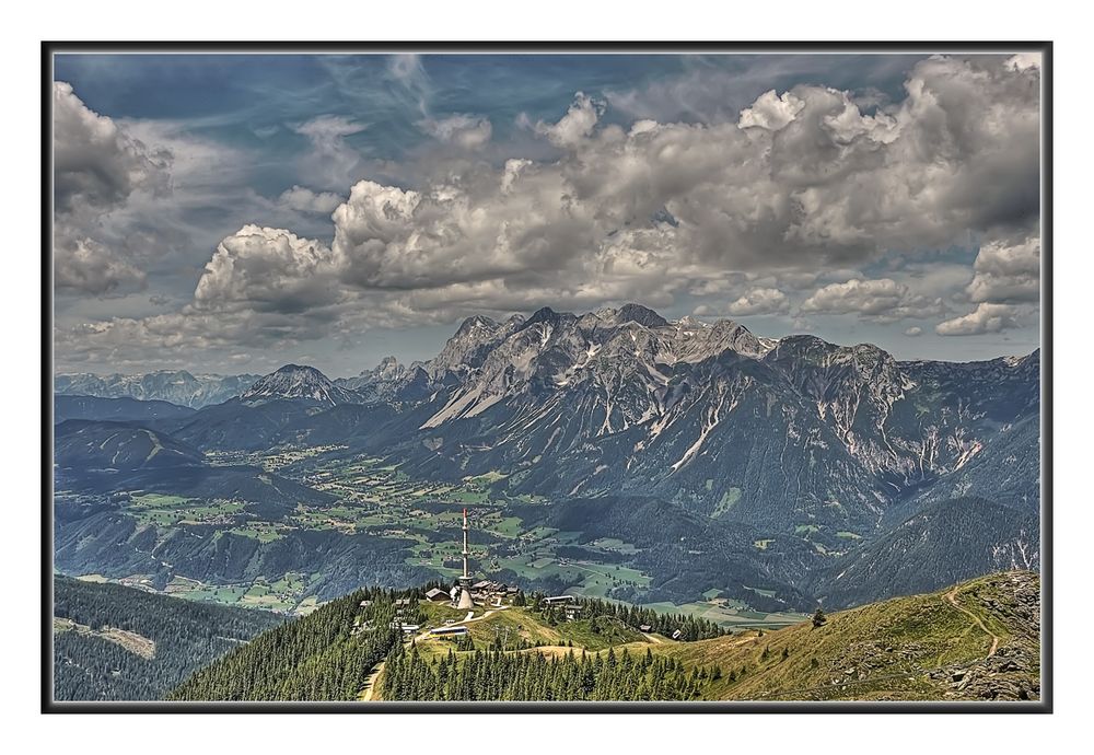 Wolken und Berge