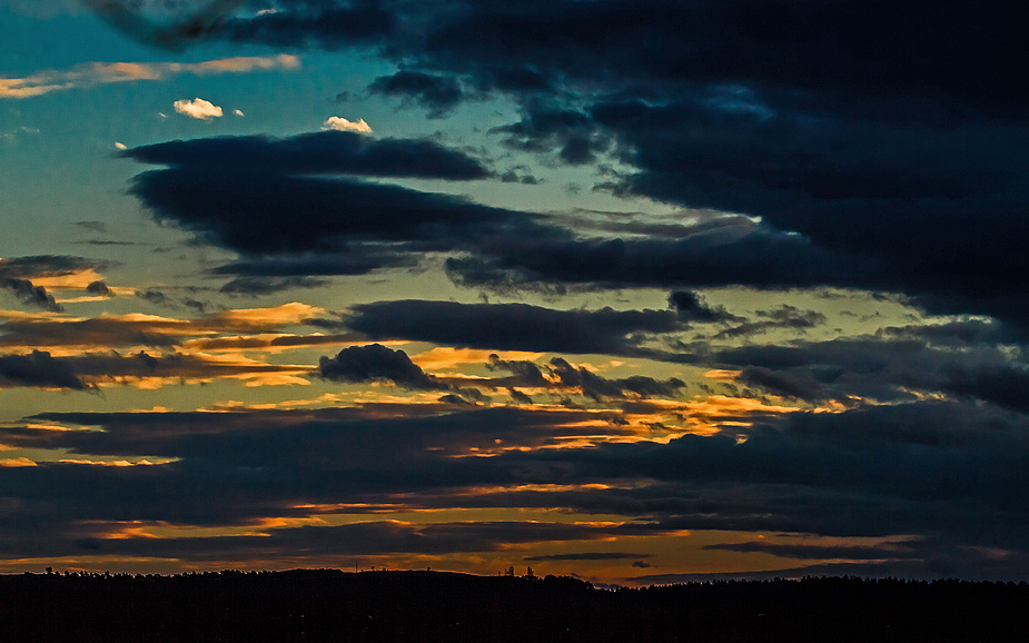 Wolken und die Abendstimmung find ich klasse - ihr auch?