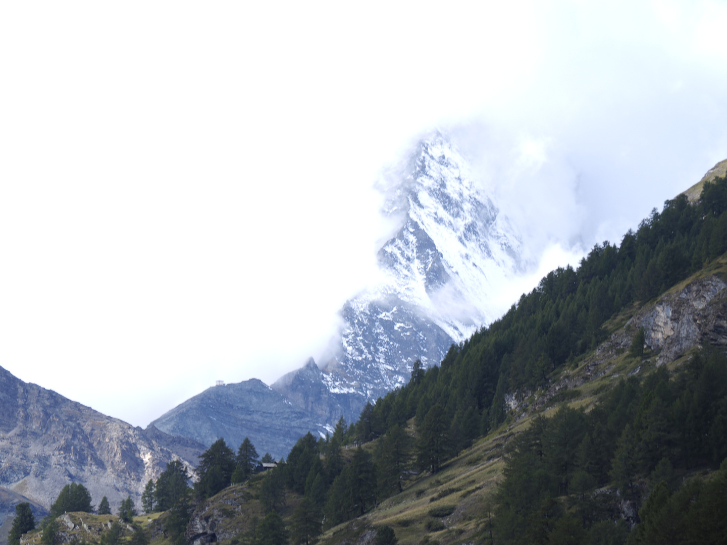 Wolken und ein versteckter Berg _9160239