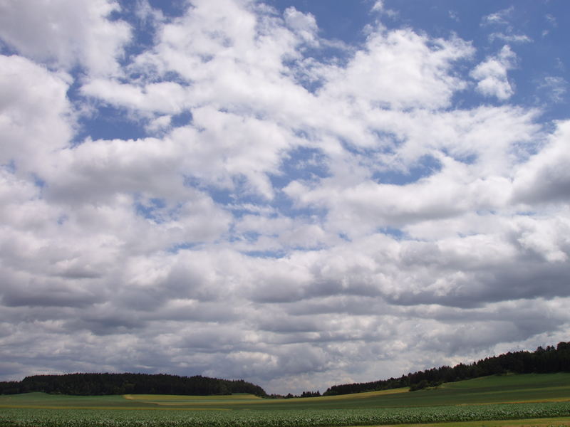 Wolken und Landschaft bei Bernstadt