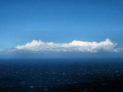 Wolken und Meer