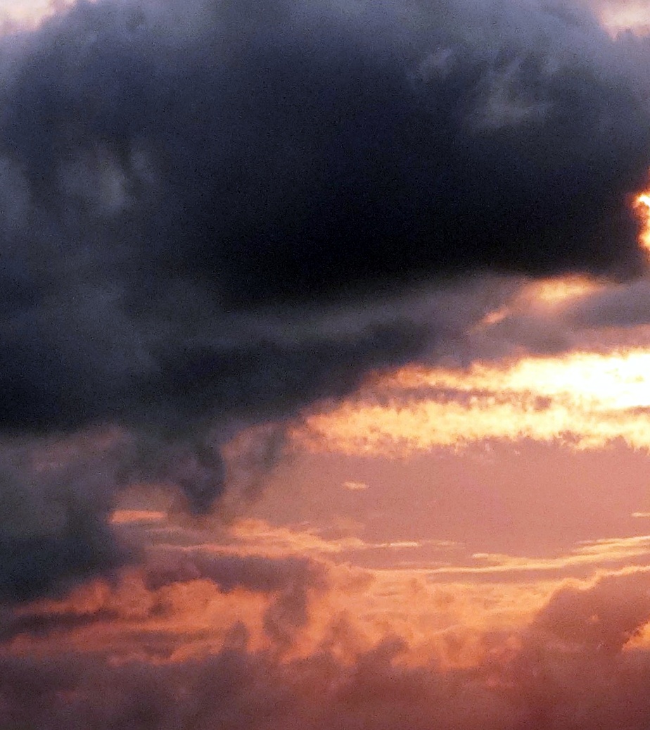 Wolken und Meer