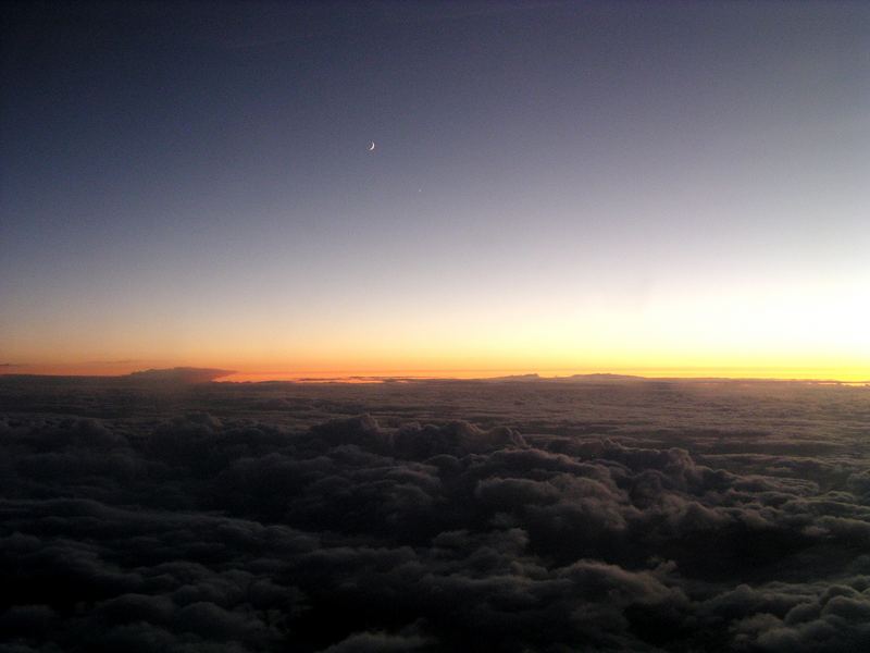 Wolken und Mond