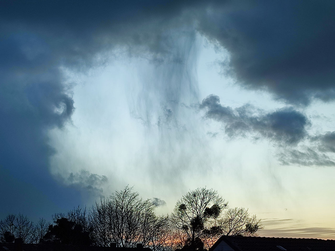 Wolken und Regen