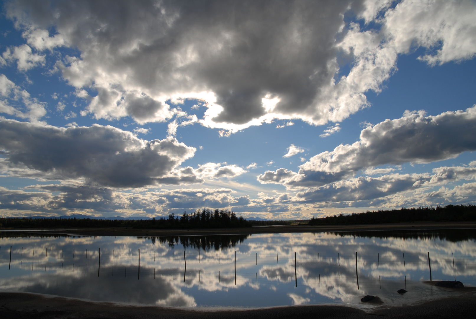 Wolken und Seen in British Columbia 7