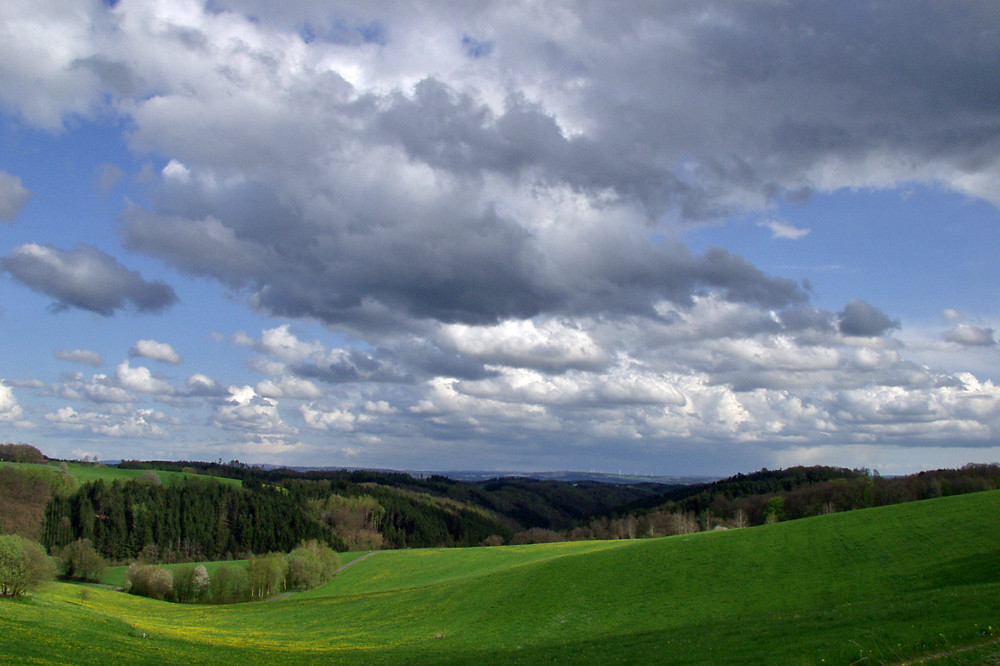 Wolken und Sonne