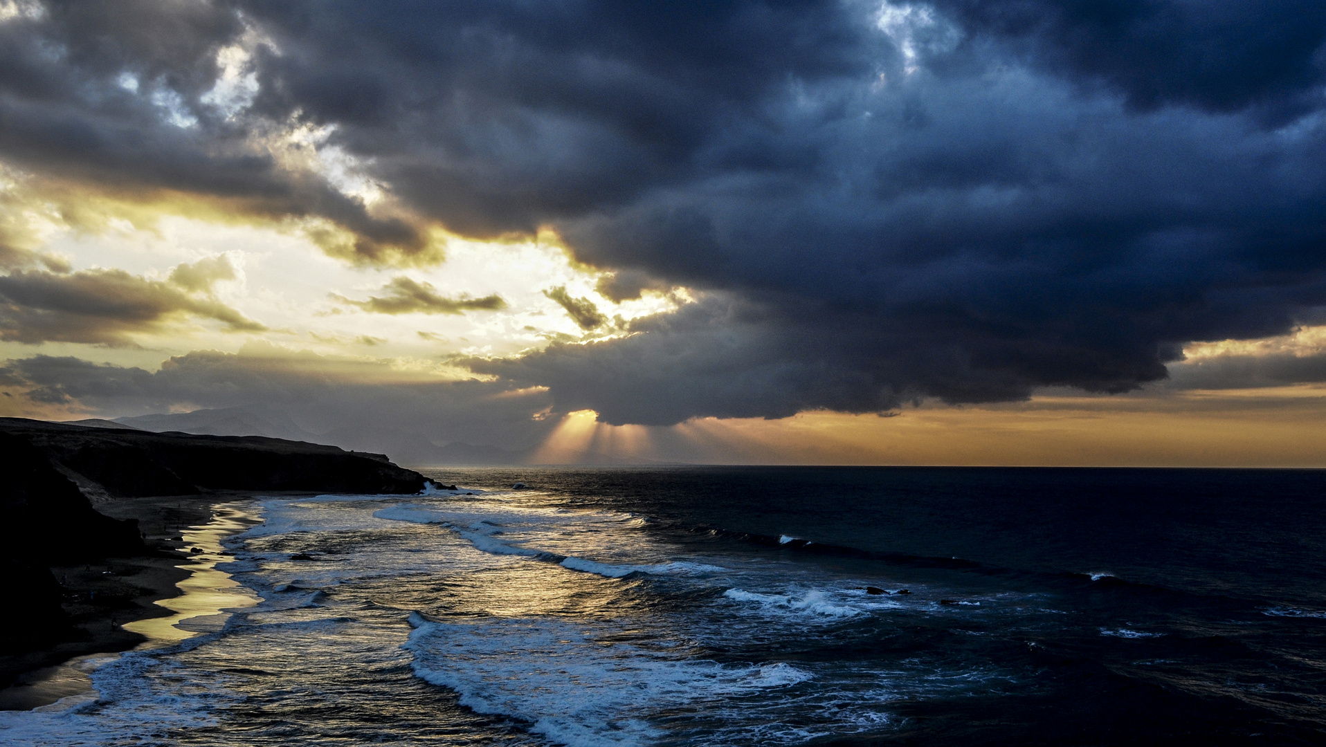 Wolken und Sonne