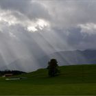 Wolken und Sonnenstrahlen