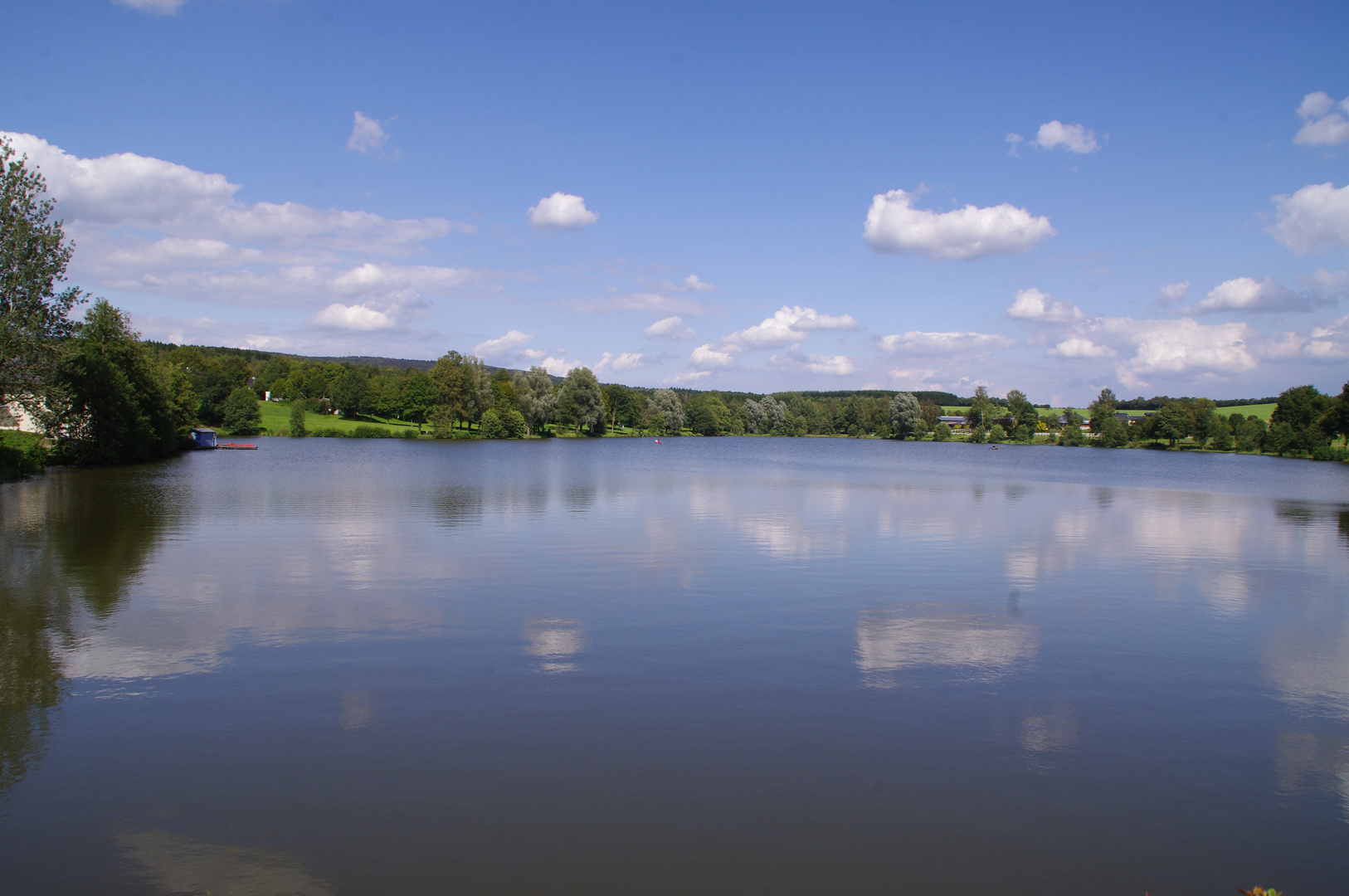 Wolken und Wasser