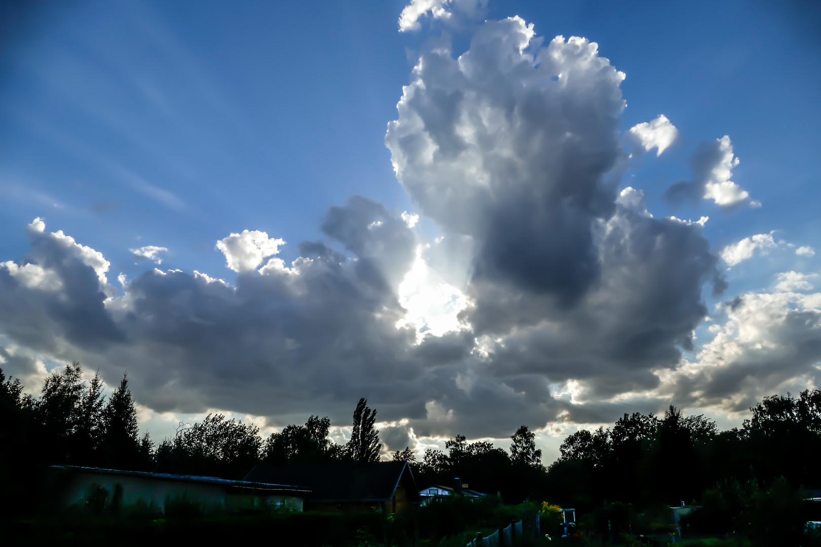 Wolken verdecken die Sonne