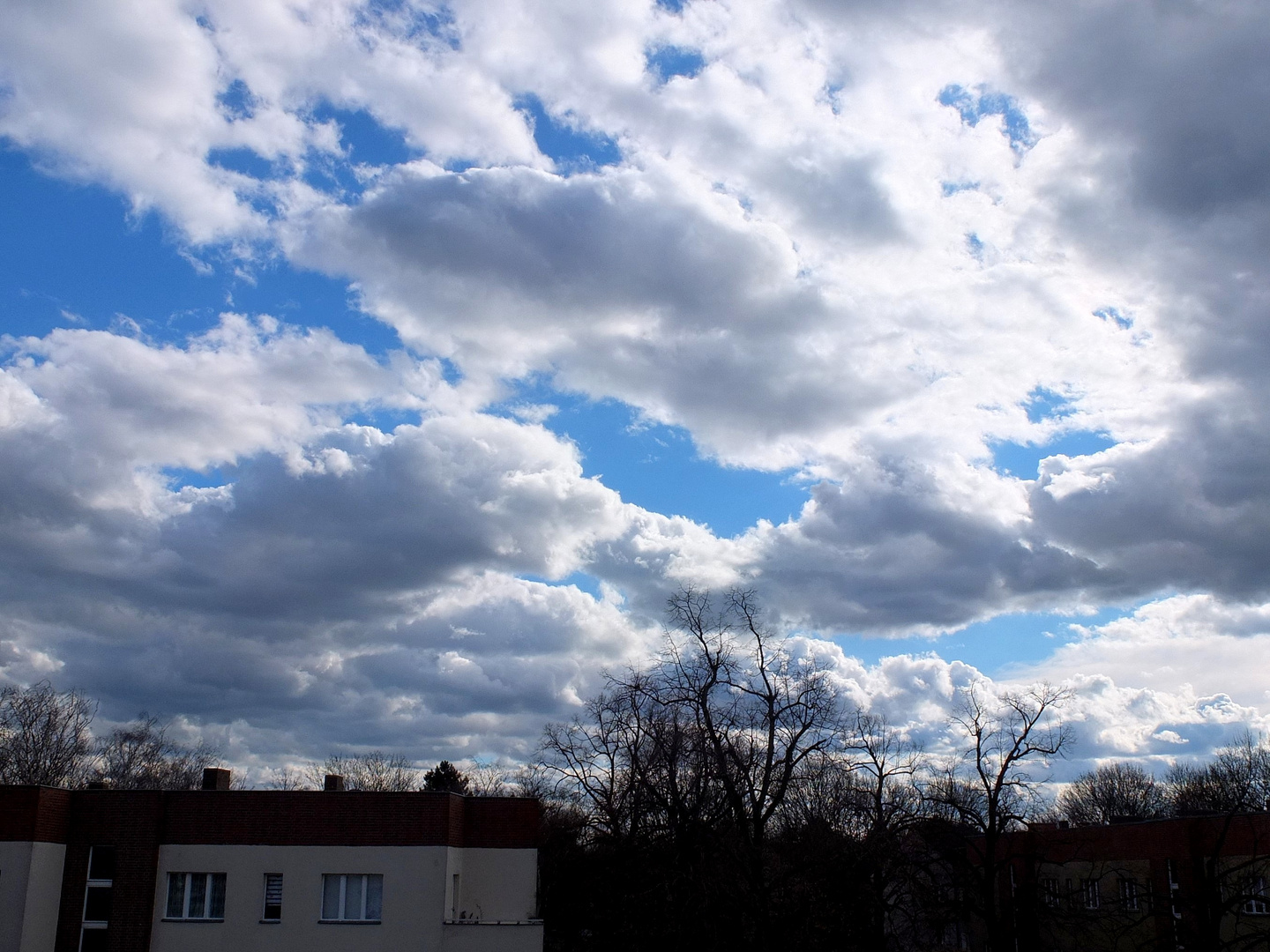 Wolken ziehen