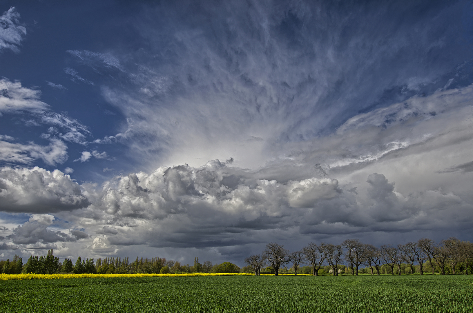 Wolken ziehen vorbei 