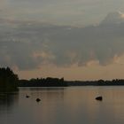 Wolkenbank über dem Bollmen / Schweden