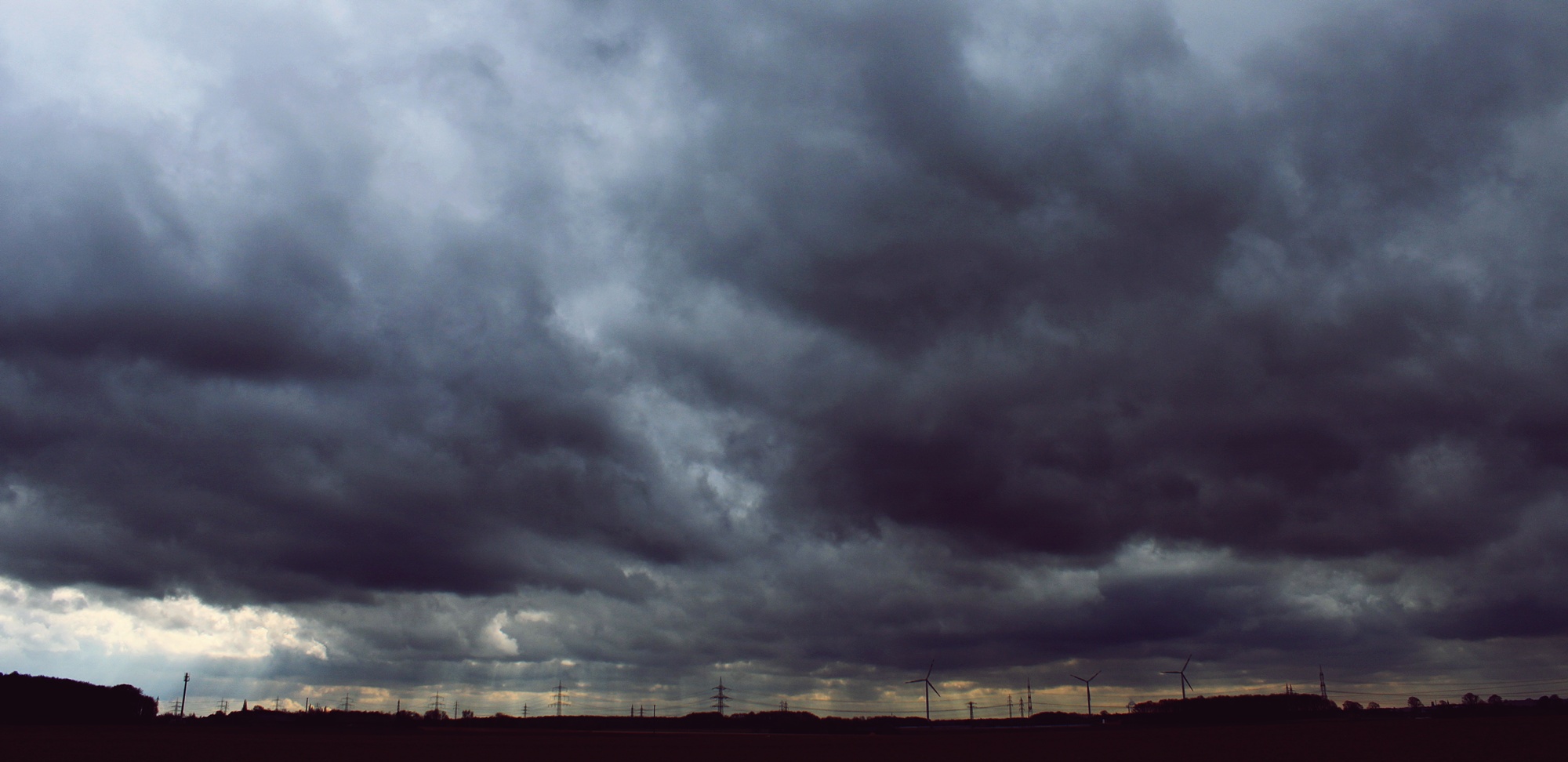 Wolkenbedeckt.