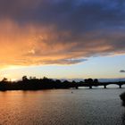 Wolkenberge über dem Neckar bei Ladenburg