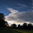 Wolkenbilder - die Sonne geht gleich unter 