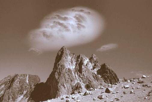 Wolkenbildung am Gipfel des Mt.Kenya