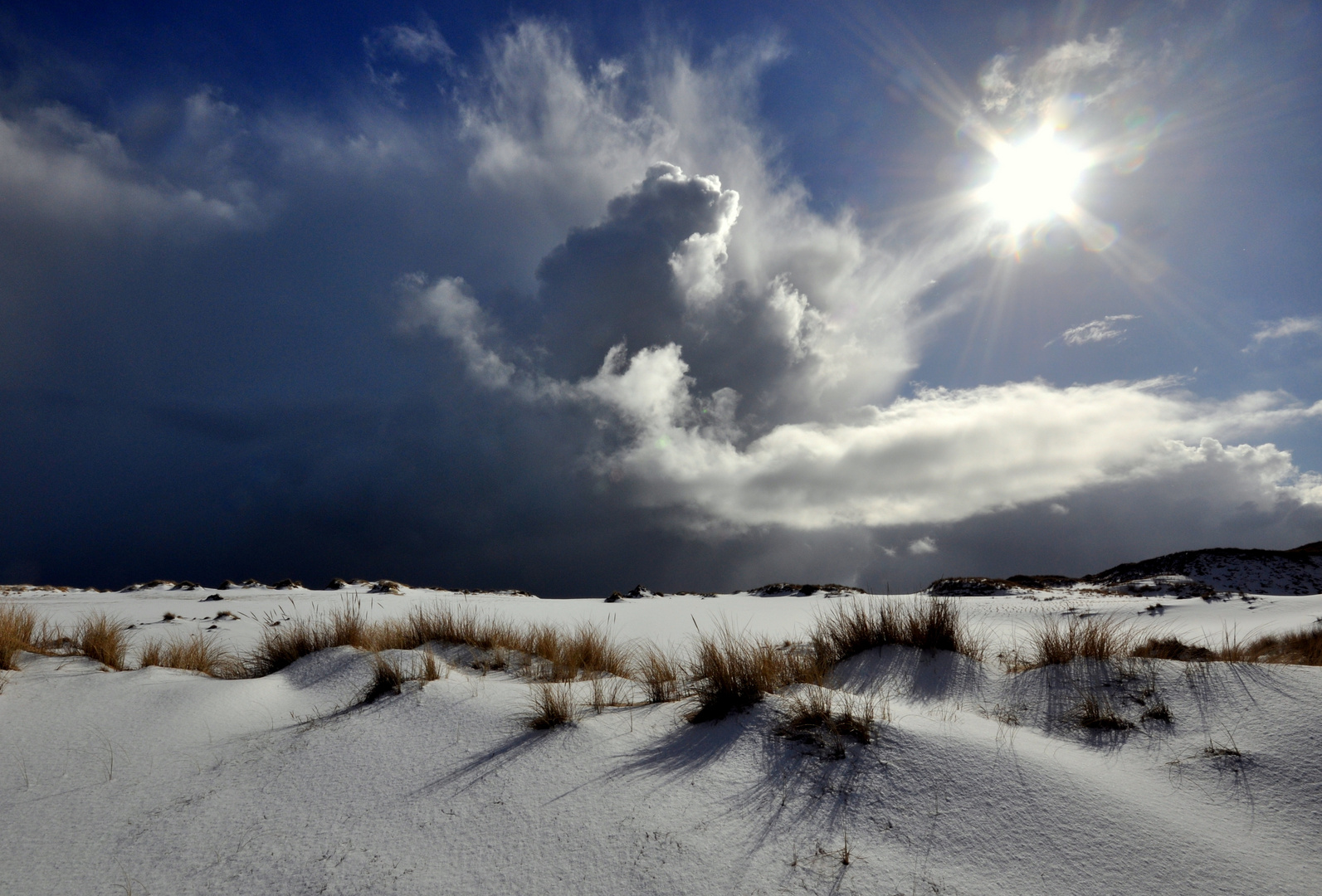 Wolkenbildung über den Wanderdünen