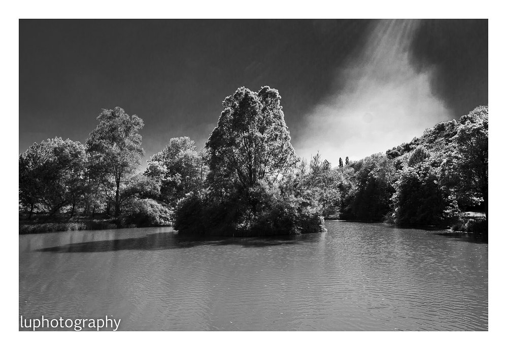 Wolkenbruch am See