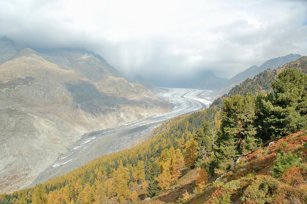 Wolkenbruch über dem Aletschgletscher