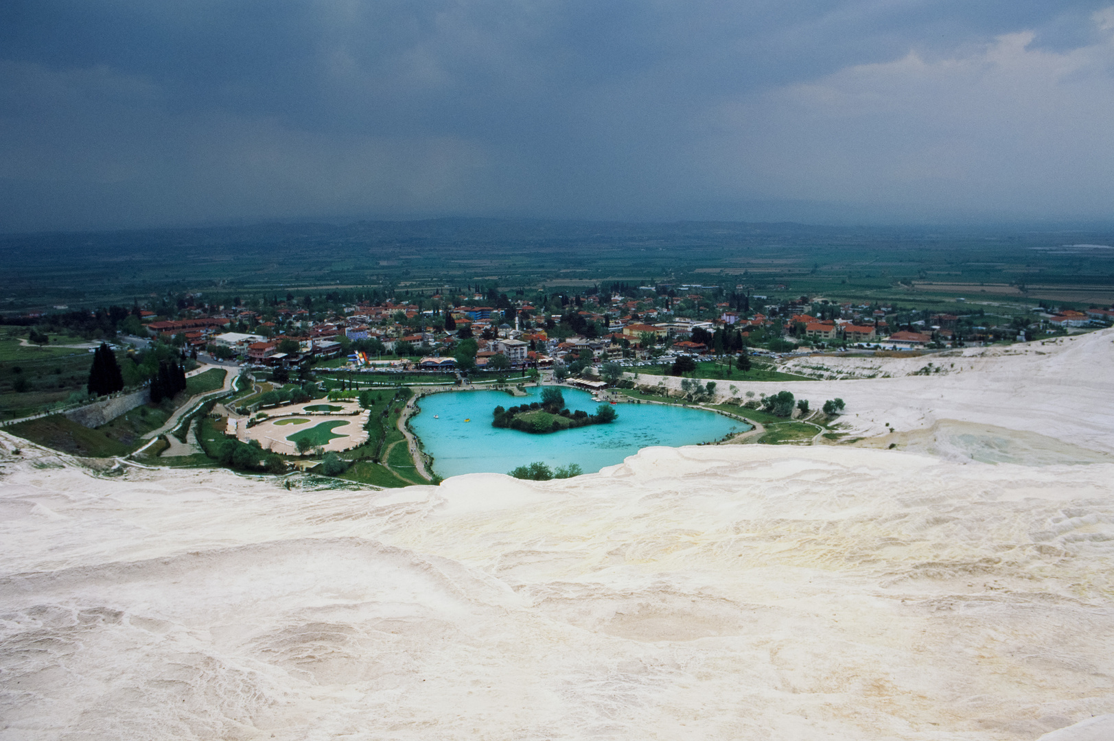 Wolkenbruch über Pamukkale