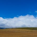 Wolkendecke kriecht ins Tal