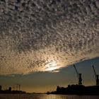 Wolkendecke über dem Hafen