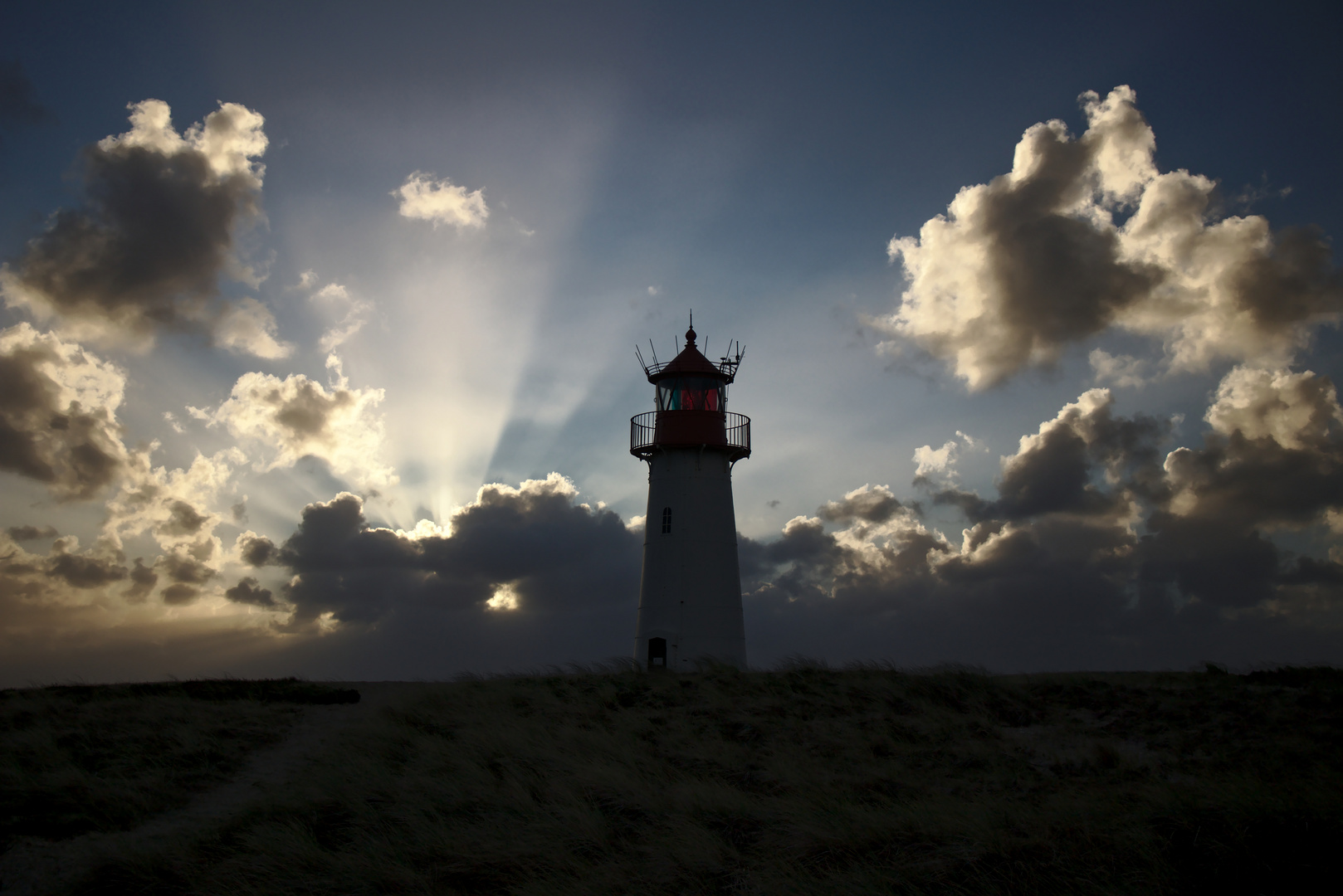 Wolkendrache hinterm Leuchtturm