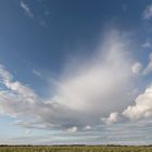 Wolkenformation mit Wattebausch