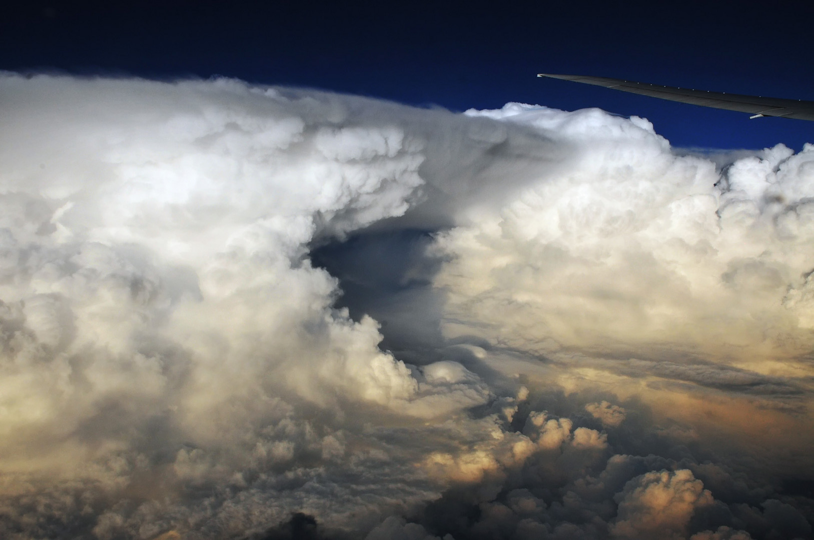 Wolkenformation während eines Fluges nach Afrika