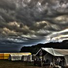 Wolkenfront auf dem Zeltplatz