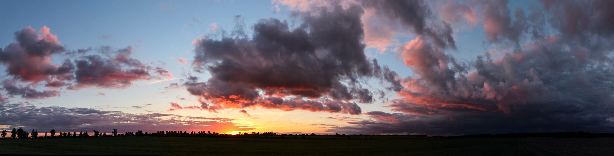 - Wolkenglühen -