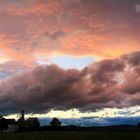 Wolkenglühen - Gleich wird es wieder düster!