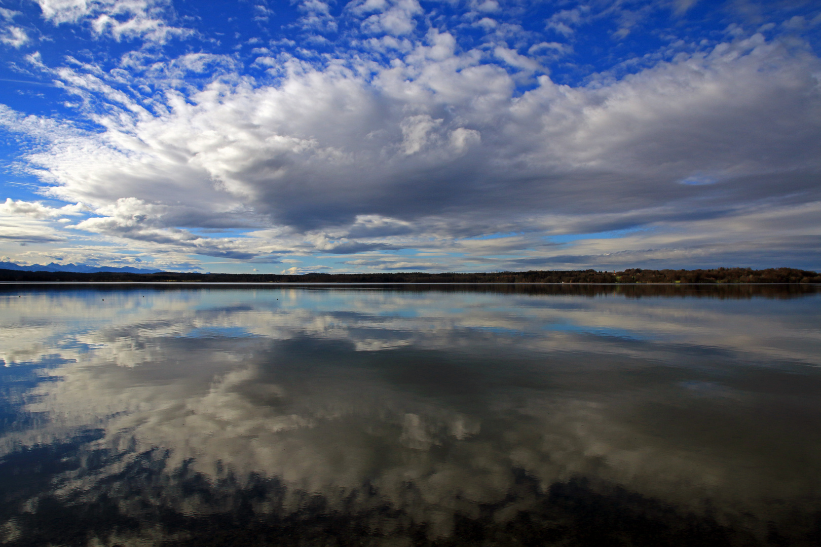 Wolkenhimmel am Starnberger See