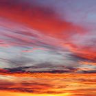 Wolkenhimmel beim Sonnenaufgang